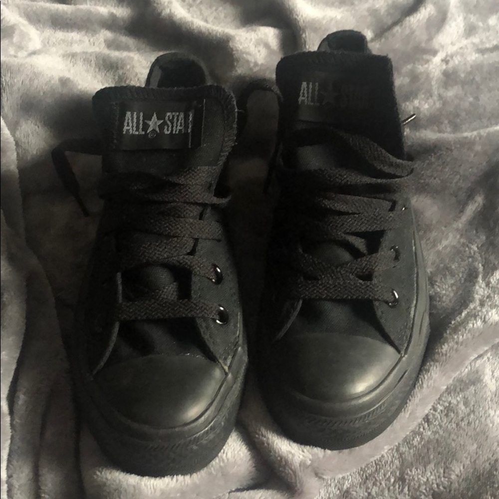 New, converse, all black US Men’s 4, US Women’s 6